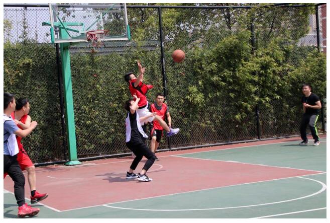 全員健身，這家公司籃球高手多達30個？